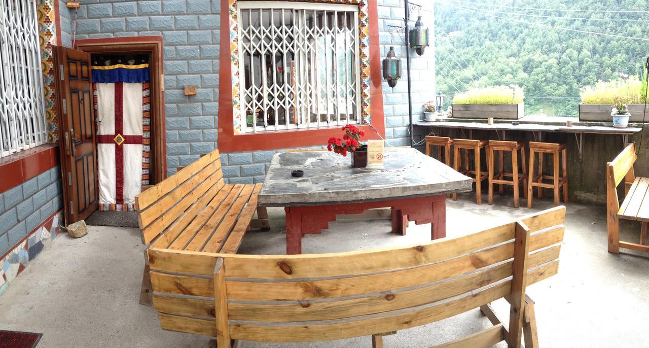 Kangding Zhilam Hostel מראה חיצוני תמונה
